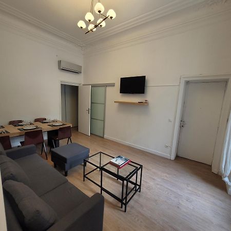 Bel Appartement Champs Elysees Avec 2 Chambres París Exterior foto