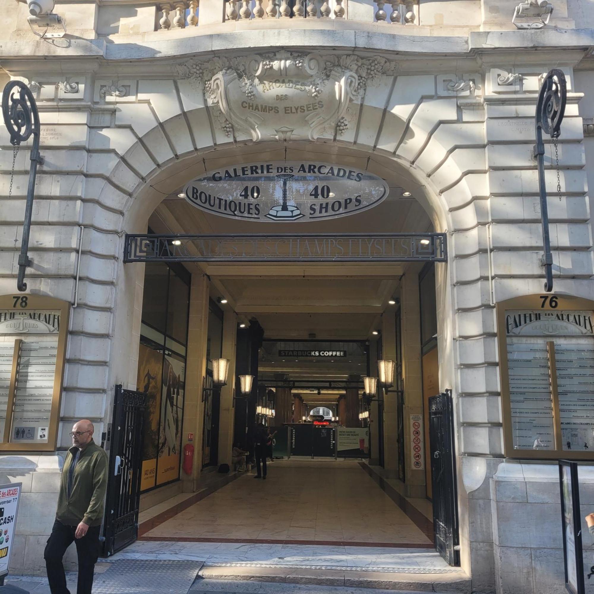 Bel Appartement Champs Elysees Avec 2 Chambres París Exterior foto